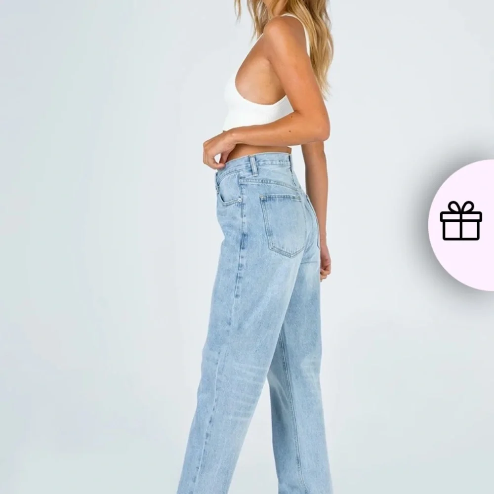 SOLD! SOLD! SOLD!😁♥️HOLLY ASYMMETRIC STRAIGHT LEG JEAN LIGHT WASH DENIM Size 0 - Picture 7 of 10
